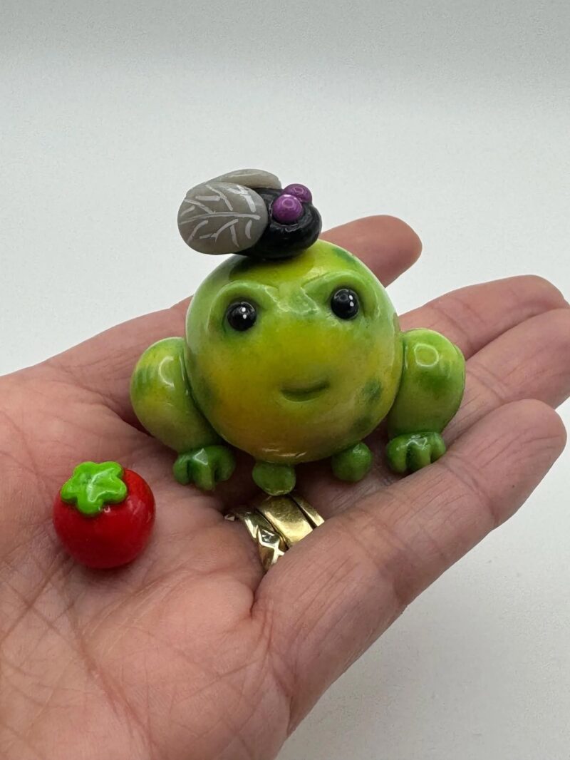 Frog Desk Buddy